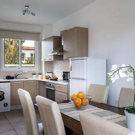 Villa Ekaterina Heights 2 Bdrm *